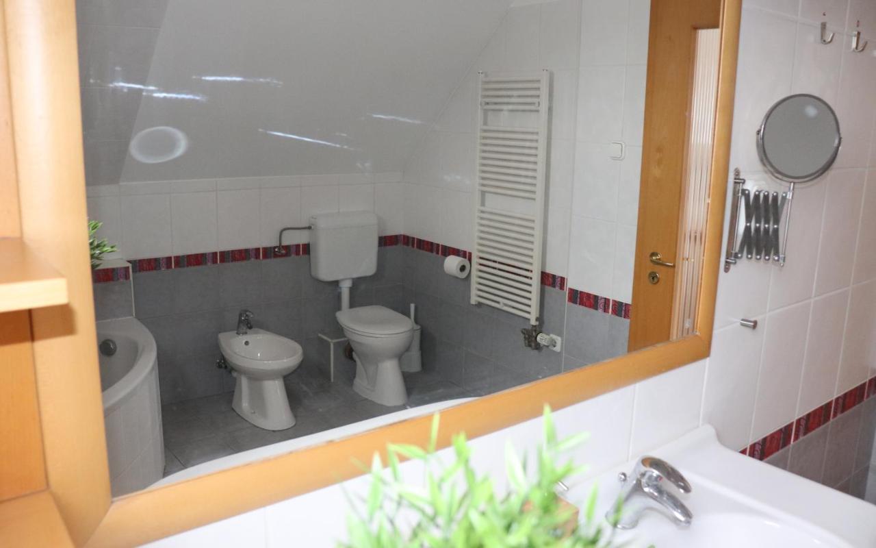B6 Apartman Veszprém Esterno foto