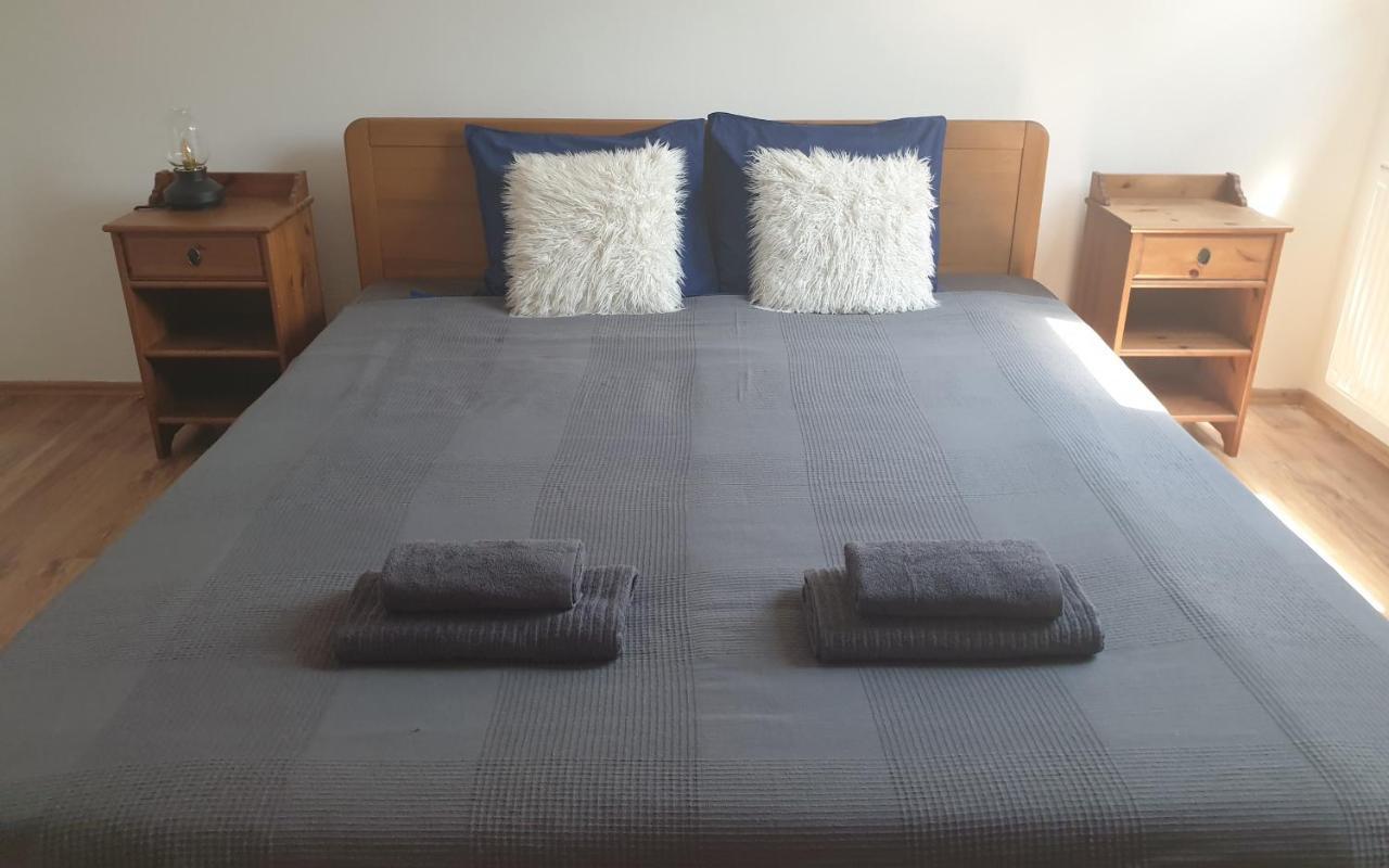 B6 Apartman Veszprém Esterno foto