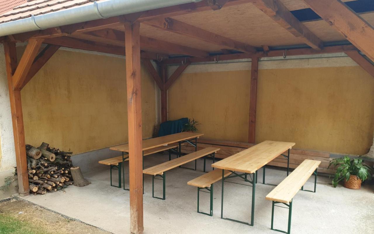 B6 Apartman Veszprém Esterno foto