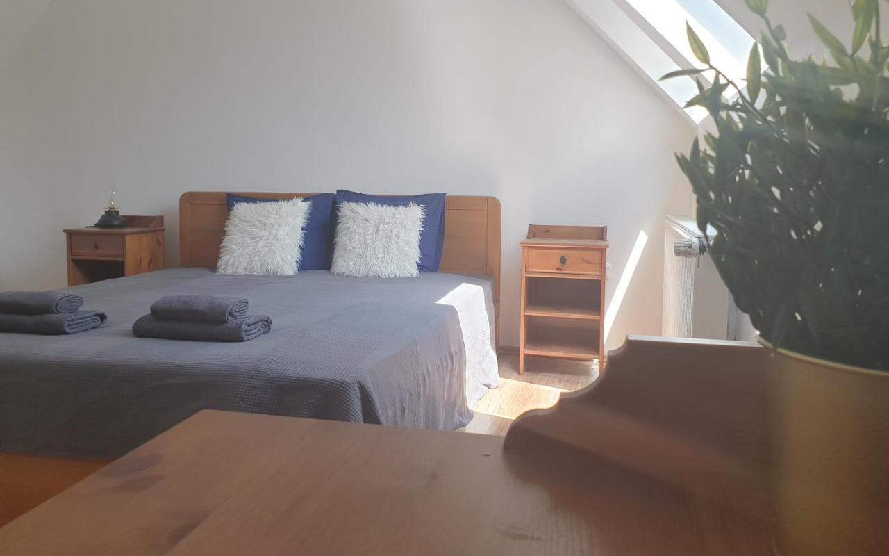 B6 Apartman Veszprém Esterno foto